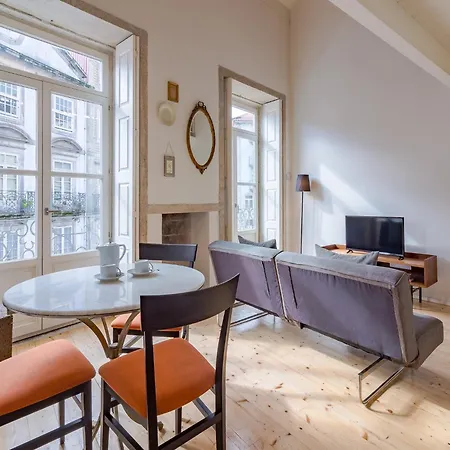 Charming In Prime Location