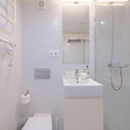 Charming In Prime Location